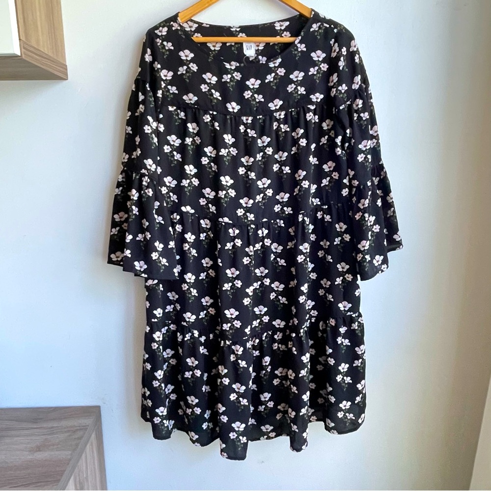 GAP Black‎ White Floral Dress Tunic Wide Sleeves Women’s size Small Modest Fit